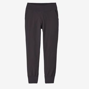 Women’s Patagonia fleece lined joggers